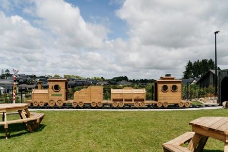 Photo of property in 13 Karaipiture Road, Karaka, 2124