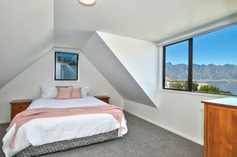 Photo of property in 28a Sainsbury Road, Fernhill, Queenstown, 9300