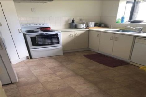 Photo of property in 4 Tington Avenue, Wattle Downs, Auckland, 2103