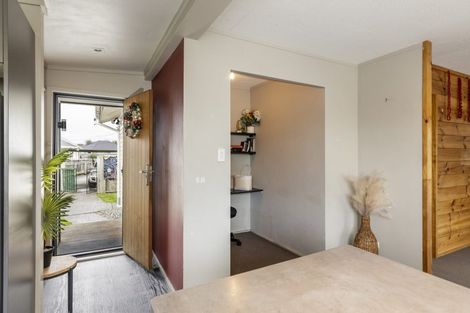 Photo of property in 2/5 Meachen Crescent, Blenheim, 7201