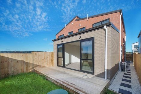 Photo of property in 12 Waimarie Drive, Karaka, 2578