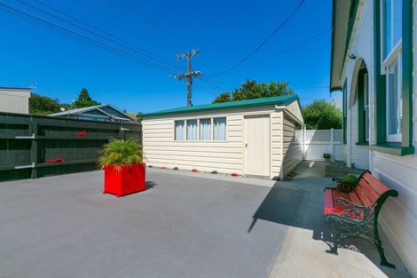 Photo of property in 121 Lemon Street, New Plymouth, 4312