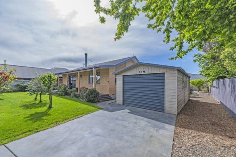Photo of property in 13 Brooker Place, Kirwee, Darfield, 7571