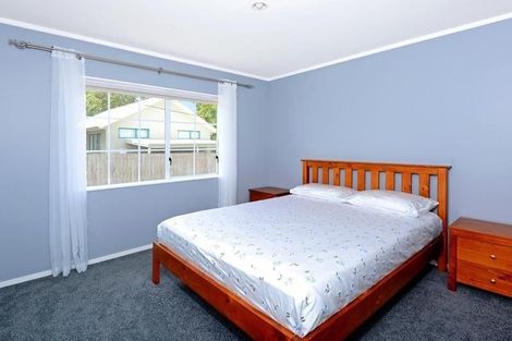 Photo of property in 2/39 Glenvar Road, Torbay, Auckland, 0630