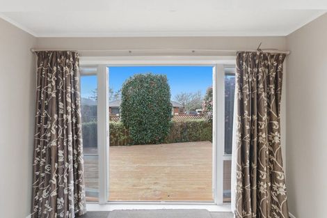 Photo of property in 21 Truby King Street, Merrilands, New Plymouth, 4312