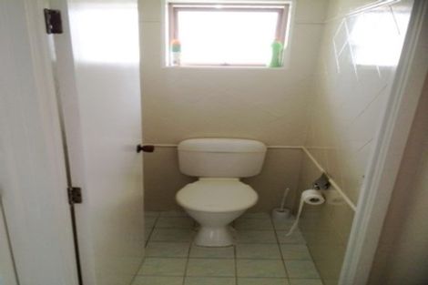 Photo of property in 3/38 Ballater Place, Highland Park, Auckland, 2010