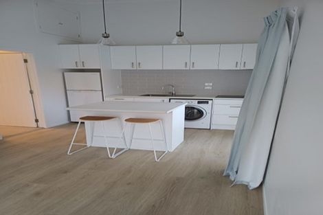 Photo of property in 2/41 Charles Dickens Drive, Mellons Bay, Auckland, 2014