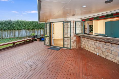 Photo of property in 4 Vela Place, Clarks Beach, 2122