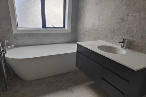 Photo of property in 82 Wainui Road, Silverdale, 0932