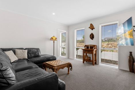 Photo of property in 25 Capstone Place, Te Kamo, 0185