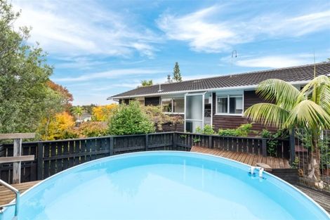 Photo of property in 47 Lantana Road, Green Bay, Auckland, 0604
