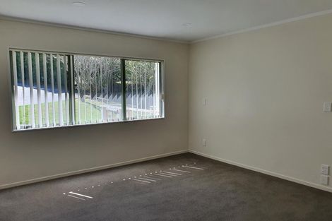 Photo of property in 4a Roberts Road, Matakatia, Whangaparaoa, 0930