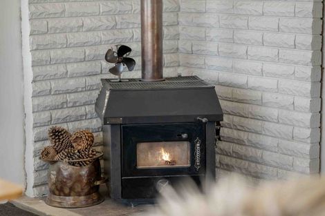 Photo of property in 1 Hall Road, Bannockburn, Cromwell, 9384