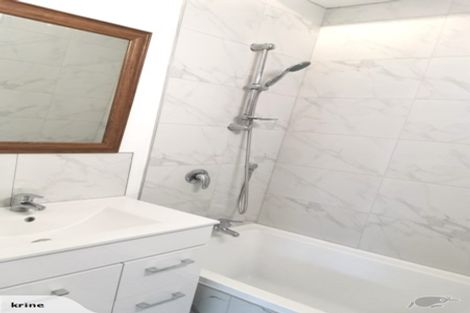 Photo of property in 35 Hanson Grove, Stokes Valley, Lower Hutt, 5019