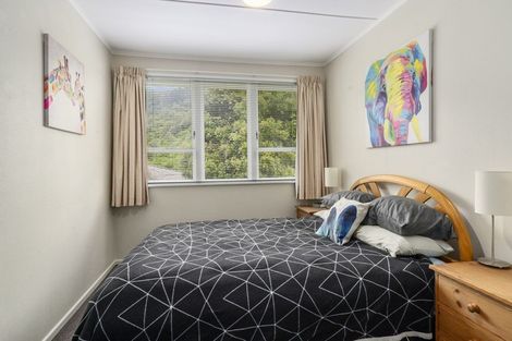 Photo of property in 2 Mahinawa Street, Takapuwahia, Porirua, 5022