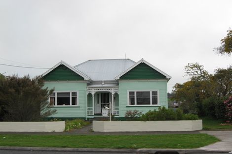 Photo of property in 35 Cracroft Street, Waitara, 4320