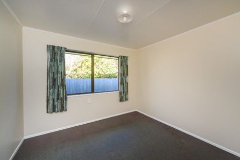 Photo of property in 18 Westmere Place, Takaro, Palmerston North, 4412