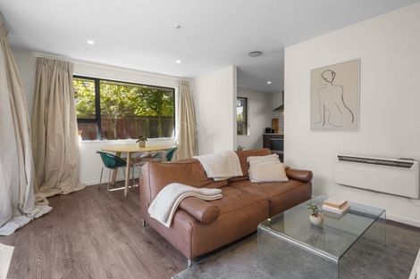 Photo of property in 3/221 Edgeware Road, Edgeware, Christchurch, 8013