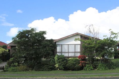 Photo of property in 176 Prince Regent Drive, Farm Cove, Auckland, 2012