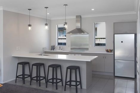 Photo of property in 3 Handel Close, Northwood, Christchurch, 8051