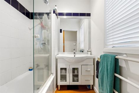 Photo of property in 21 Dinton Street, Russley, Christchurch, 8042