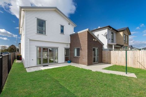 Photo of property in 1 Apa Street, Weymouth, Auckland, 2103