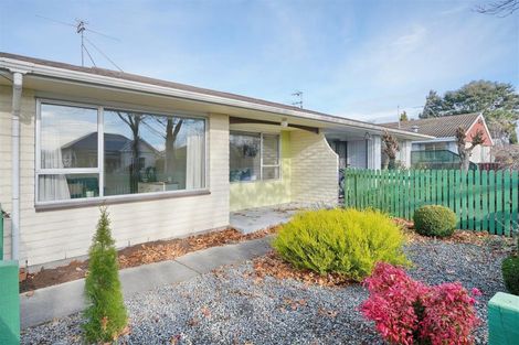 Photo of property in 2/16 Oxley Avenue, St Albans, Christchurch, 8014