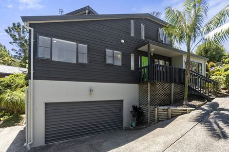 Photo of property in 1/27 Holdaway Avenue, Northcote, Auckland, 0627