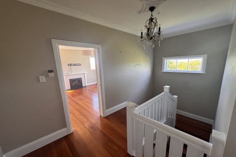 Photo of property in 24 Highbury Crescent, Highbury, Wellington, 6012