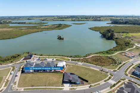 Photo of property in 14 Emerald Avenue, Rosehill, Papakura, 2113