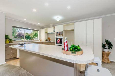 Photo of property in 14 Kennedy Place, Waikanae Beach, Waikanae, 5036
