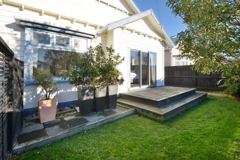 Photo of property in 18 Pretoria Avenue, Saint Clair, Dunedin, 9012