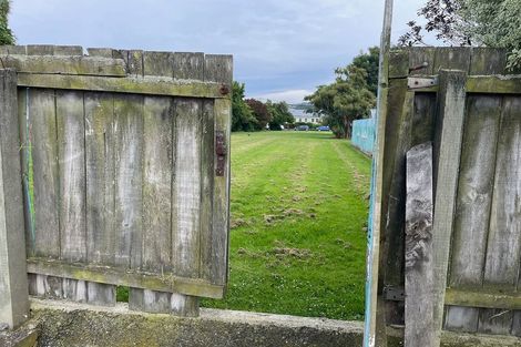 Photo of property in 122 Bay View Road, South Dunedin, Dunedin, 9012