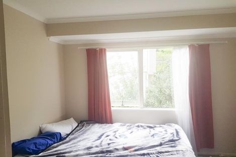 Photo of property in 2/16 Ocean View Road, Hatfields Beach, Orewa, 0931