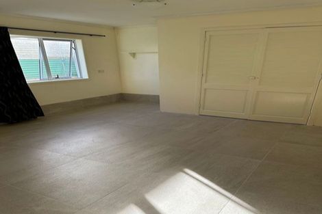 Photo of property in 24 Spencer Road, Pinehill, Auckland, 0632