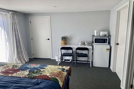 Photo of property in 17 Rexs Way, Green Island, Dunedin, 9018