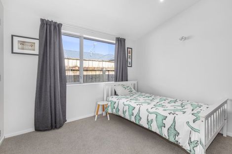 Photo of property in 102 Weggery Drive, Waikanae Beach, Waikanae, 5036