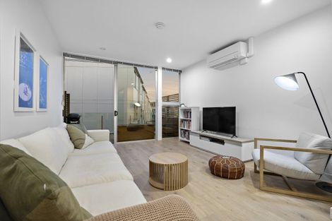 Photo of property in 20g Fisher-point Drive, Auckland Central, Auckland, 1010