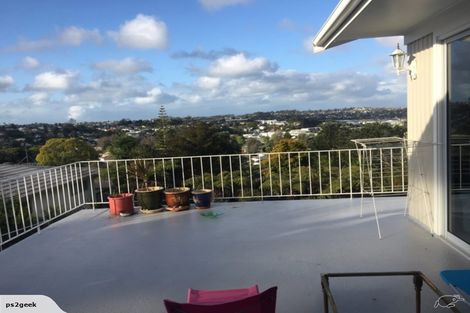 Photo of property in 62 Chivalry Road, Glenfield, Auckland, 0629