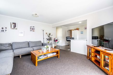 Photo of property in 32 Dundee Place, Strathern, Invercargill, 9812