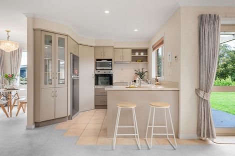 Photo of property in 21 Sovereign Isle Lane, Rototuna, Hamilton, 3210