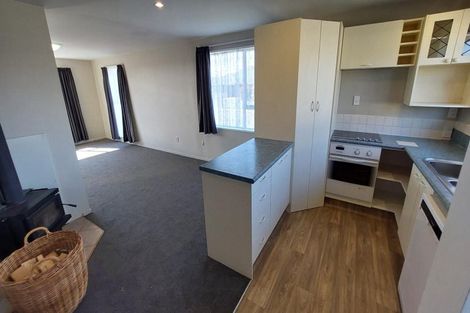 Photo of property in 2/126b Inwoods Close, Parklands, Christchurch, 8083