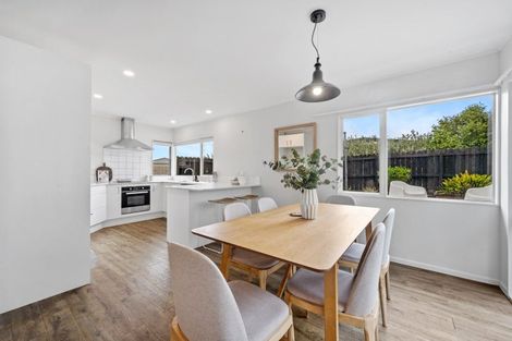 Photo of property in 54 Walworth Avenue, Pakuranga Heights, Auckland, 2010