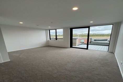 Photo of property in 9/18 Karengo Street, Long Bay, Auckland, 0630