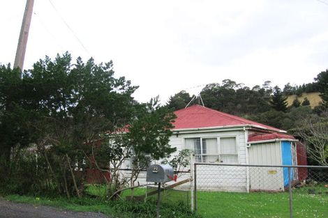 Photo of property in 2 Pohue Creek Road, Waiomu, Thames, 3575