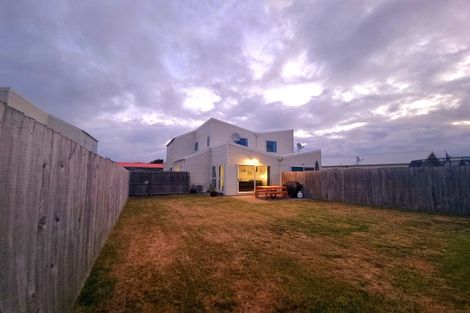 Photo of property in 14 Mafeking Street, New Brighton, Christchurch, 8061
