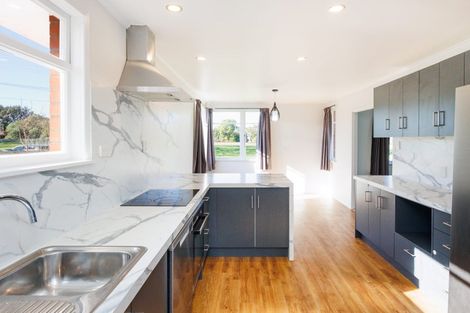 Photo of property in 86 Lethbridge Street, Feilding, 4702