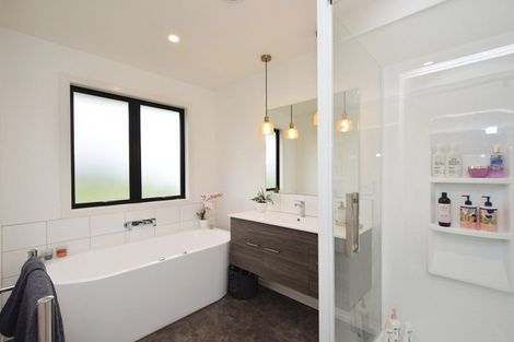 Photo of property in 18 Pegasus Place, Seaward Bush, Invercargill, 9812