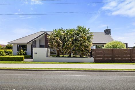 Photo of property in 438 Mangorei Road, Highlands Park, New Plymouth, 4312