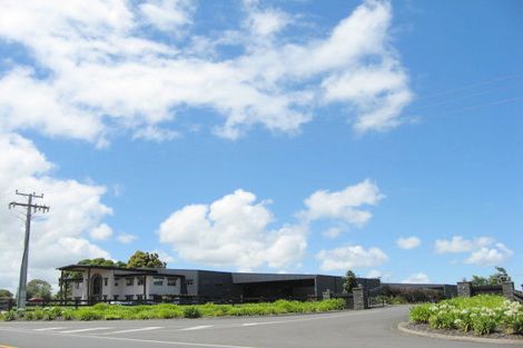 Photo of property in 190 Great South Road, Drury, 2113